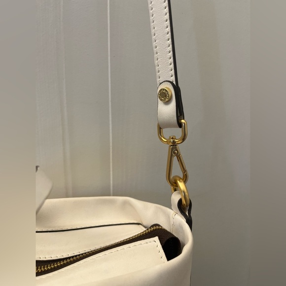 Gianni Chiarini Nur Nero Zip Top crossbody Bag in WHITE - Picture 8 of 16